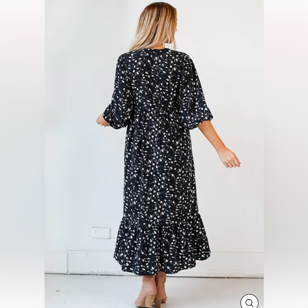 NWT Beloved Elegance Floral Maxi dress - Picture 2 of 5